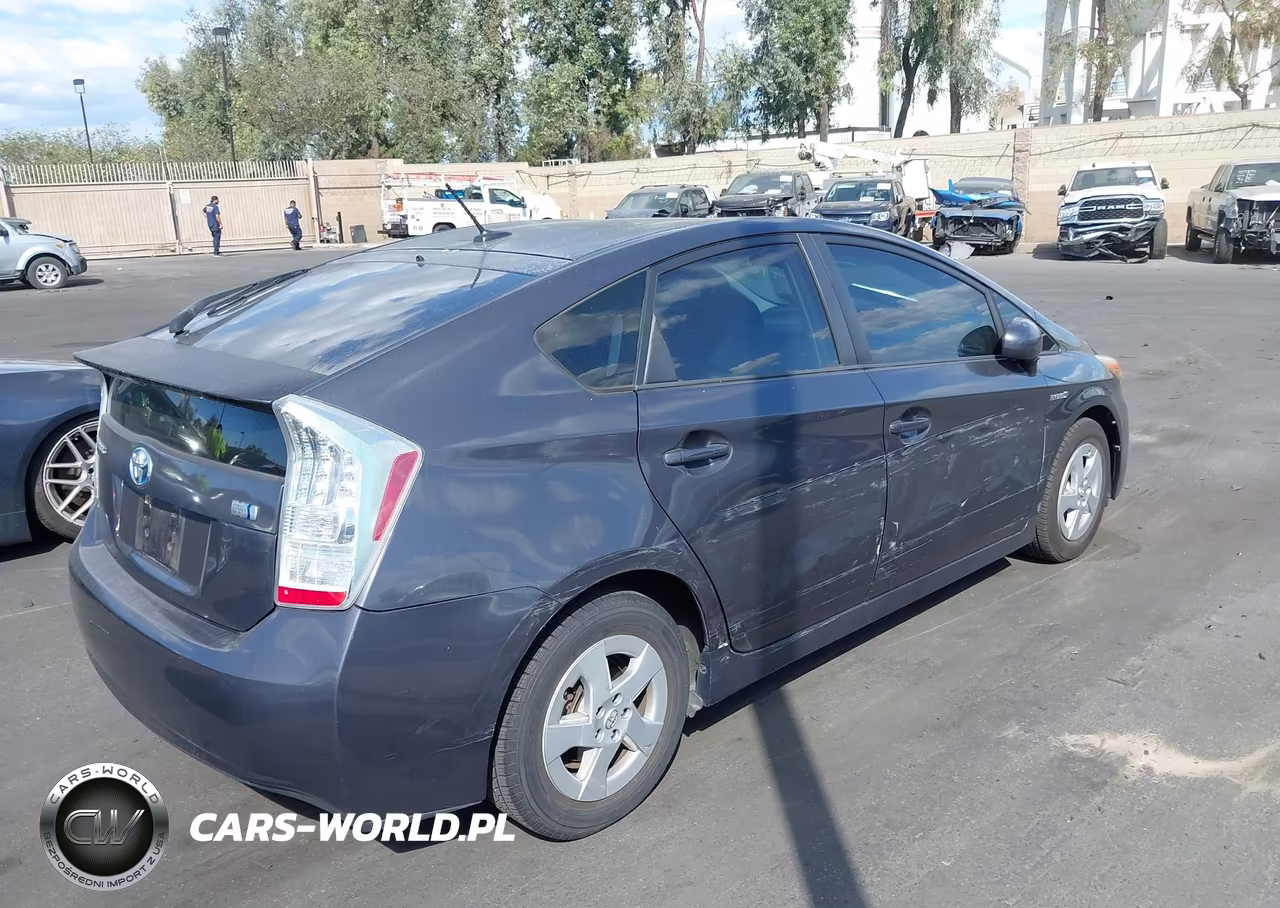 2011 Toyota Prius Two VIN:JTDKN3DU0B1364649 - 12