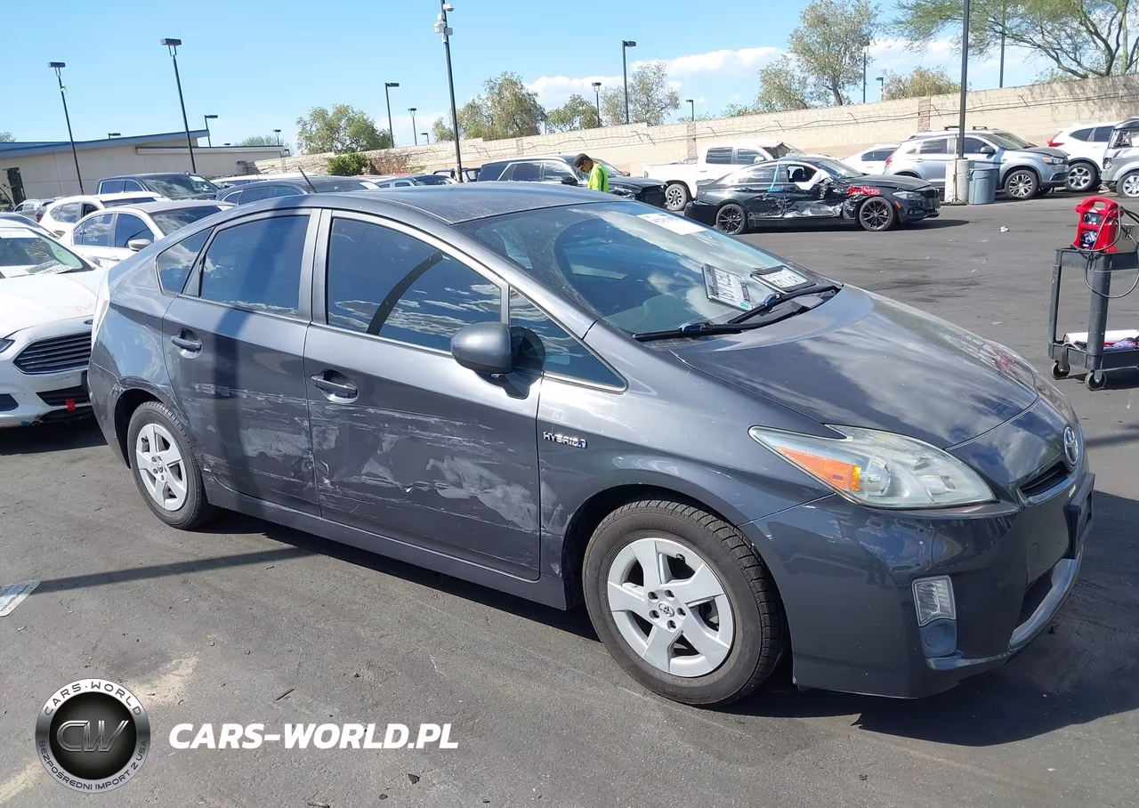 2011 Toyota Prius Two VIN:JTDKN3DU0B1364649 - 6