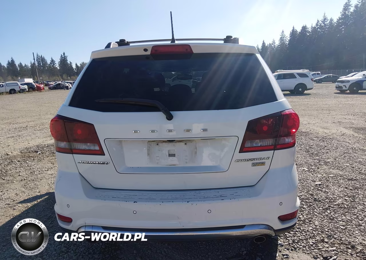 2017 Dodge Journey Crossroad Plus VIN:3C4PDCGG4HT626365 - 16