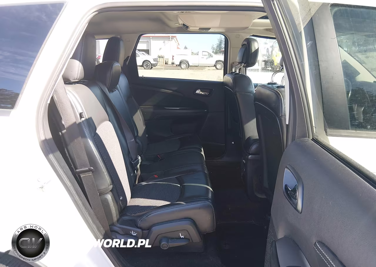 2017 Dodge Journey Crossroad Plus VIN:3C4PDCGG4HT626365 - 18