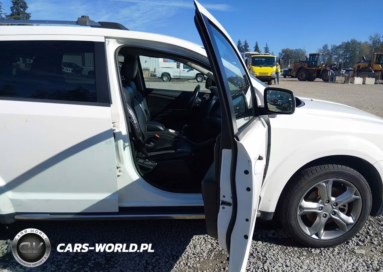 2017 Dodge Journey Crossroad Plus VIN:3C4PDCGG4HT626365 - 5