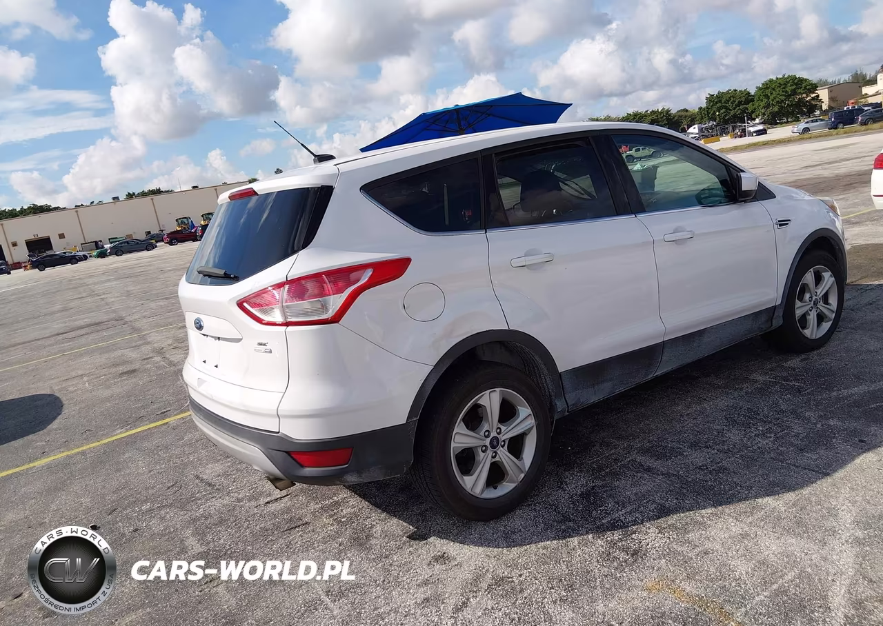 2016 Ford Escape Se VIN:1FMCU9G97GUB73927 - 4