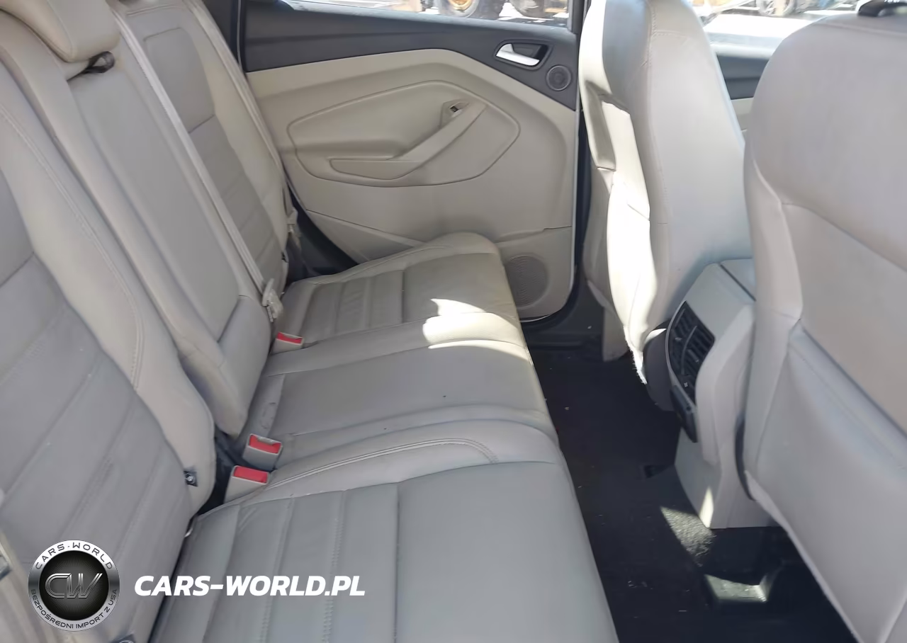 2017 Ford Escape Se VIN:1FMCU0G92HUA25830 - 8