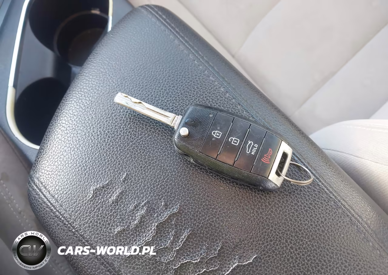 2015 Kia Optima Lx VIN:5XXGM4A78FG477868 - 11