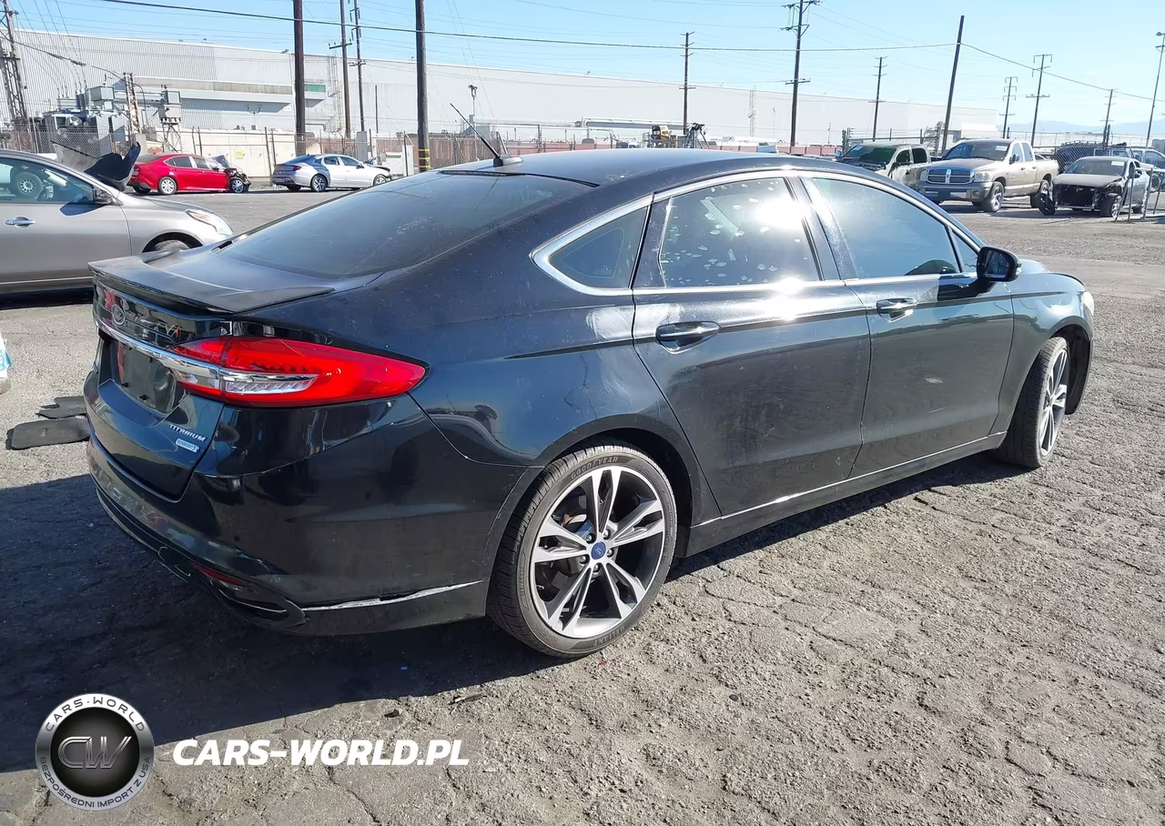 2017 Ford Fusion Titanium VIN:3FA6P0K92HR299610 - 4