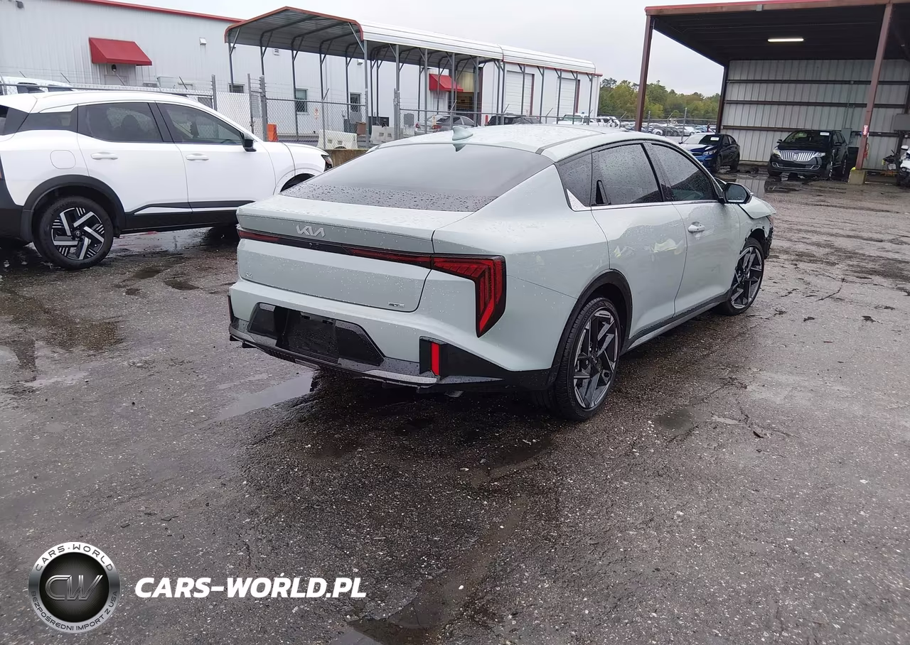 2026 Kia K4 Gt-Line VIN:3KPFW4DE4TE333254 - 4
