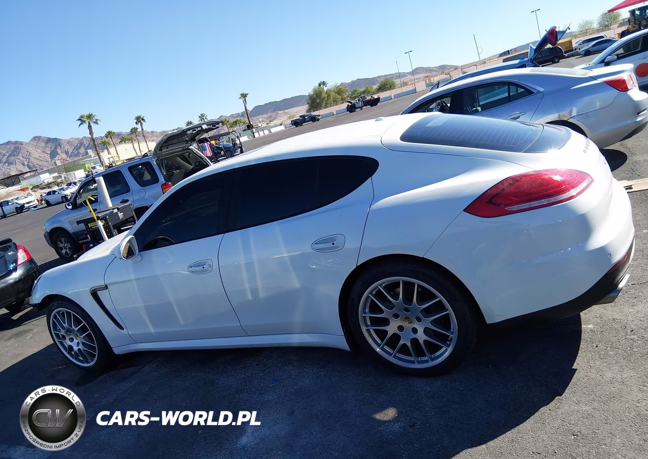 2014 Porsche Panamera 4 VIN:WP0AA2A72EL013623 - 15