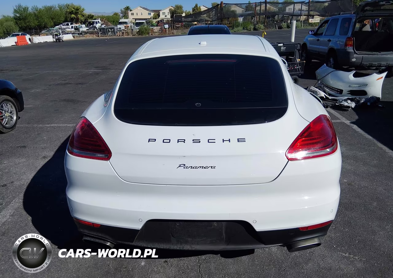 2014 Porsche Panamera 4 VIN:WP0AA2A72EL013623 - 17