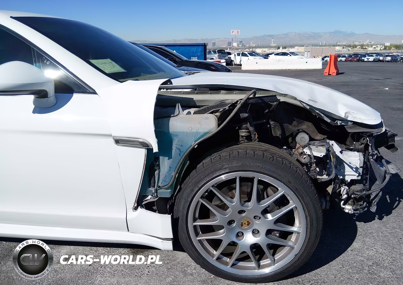 2014 Porsche Panamera 4 VIN:WP0AA2A72EL013623 - 19