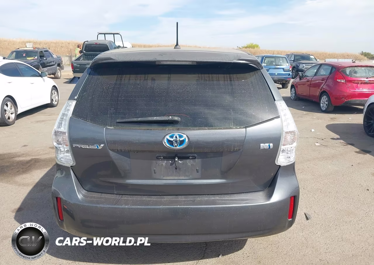 2013 Toyota Prius V Two VIN:JTDZN3EU7D3252385 - 16