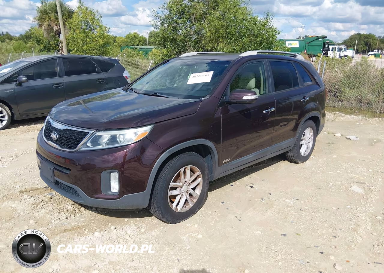 2015 Kia Sorento Lx VIN:5XYKTCA60FG586240 - 2