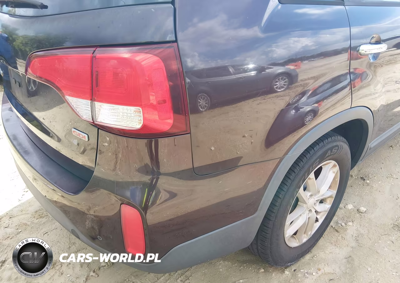 2015 Kia Sorento Lx VIN:5XYKTCA60FG586240 - 6