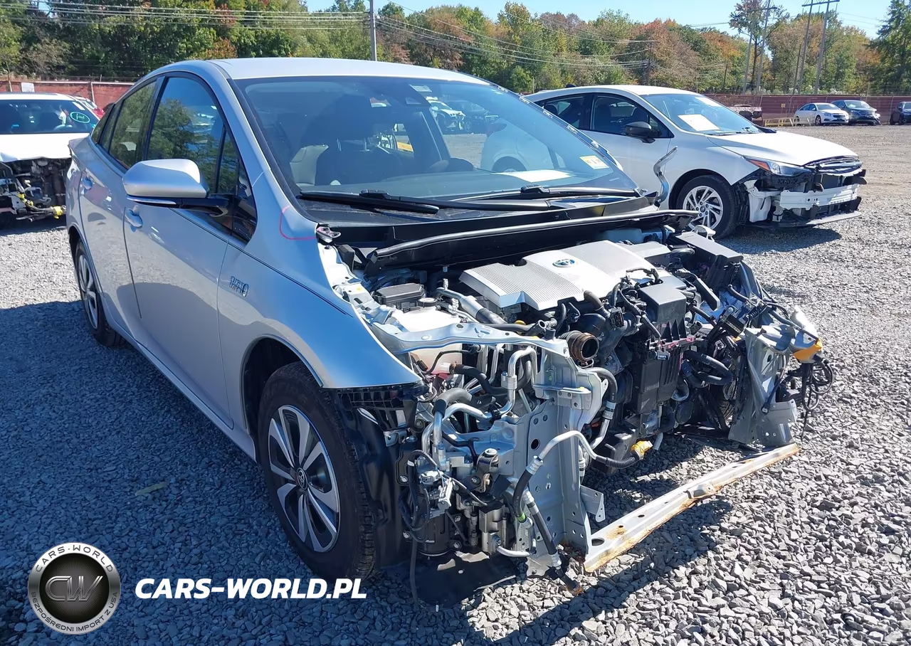 2017 Toyota Prius Prime Premium VIN:JTDKARFP4H3003170 - 6