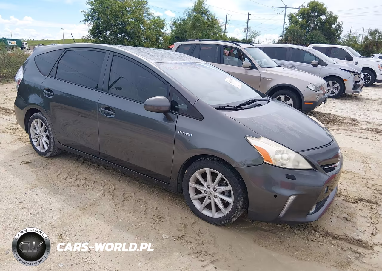 2014 Toyota Prius V Five