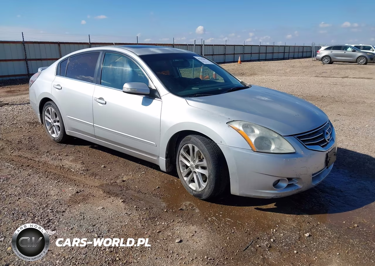 2012 Nissan Altima 3.5 Sr – zdjęcie 1 z 10