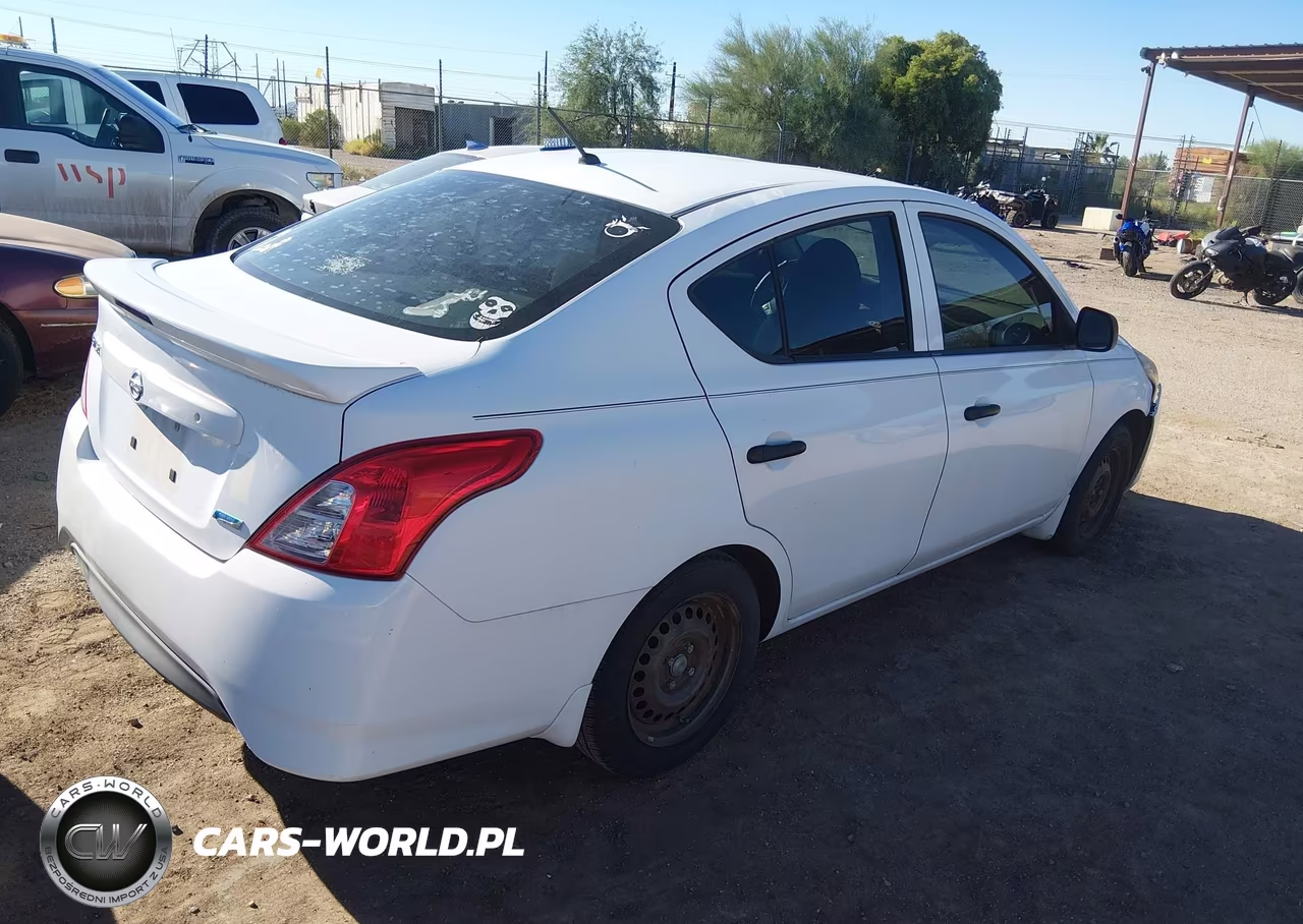 2015 Nissan Versa 1.6 S+ VIN:3N1CN7APXFL839588 - 4