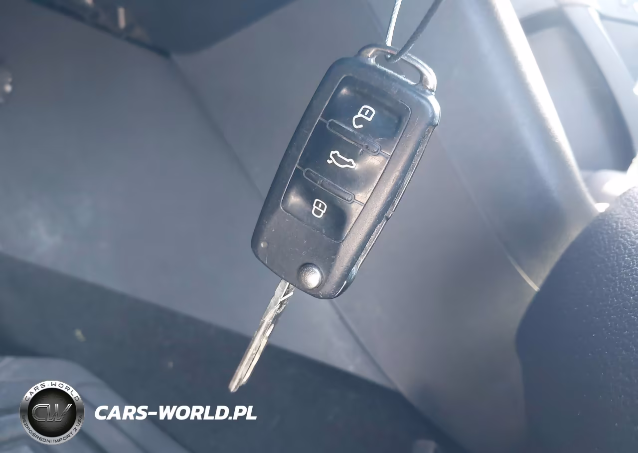2017 Volkswagen Tiguan 2.0T-2.0T S VIN:WVGBV7AX6HK011126 - 11