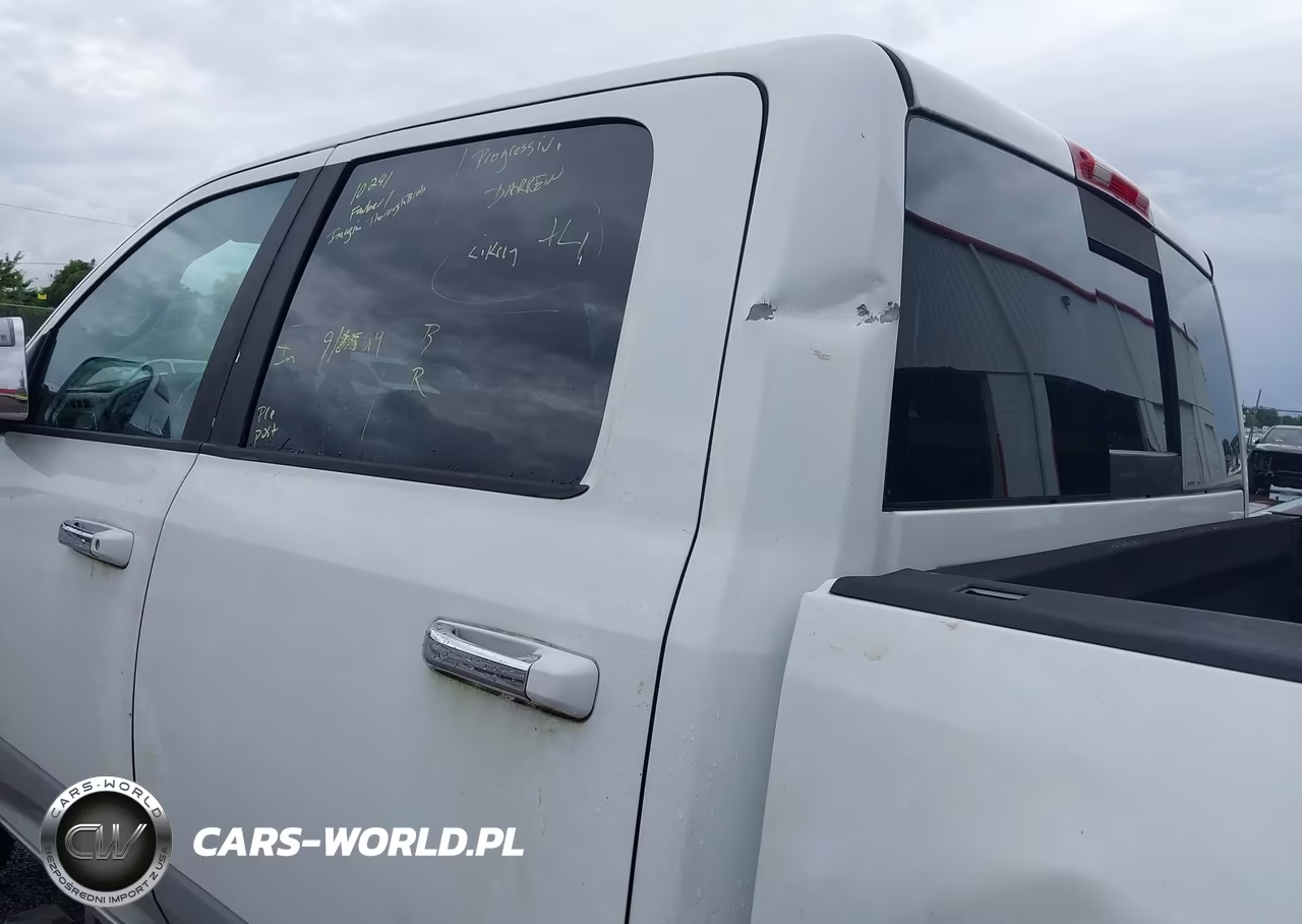2014 Ram 3500 Laramie VIN:3C63RPJL8EG150226 - 13