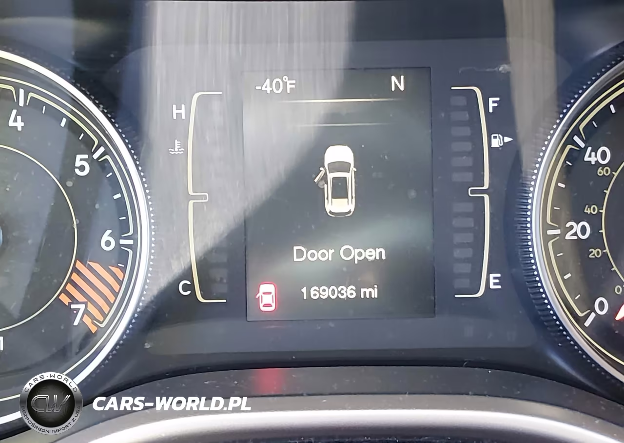 2014 Jeep Cherokee Latitude VIN:1C4PJMCB4EW139097 - 14