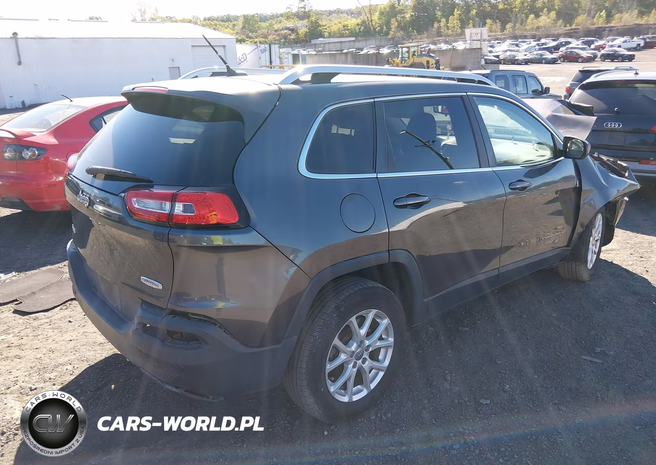 2014 Jeep Cherokee Latitude VIN:1C4PJMCB4EW139097 - 4