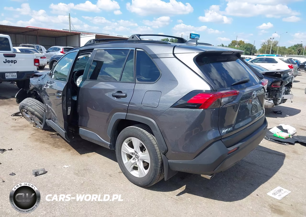 2021 Toyota Rav4 Xle VIN:2T3W1RFV1MC127552 - 3