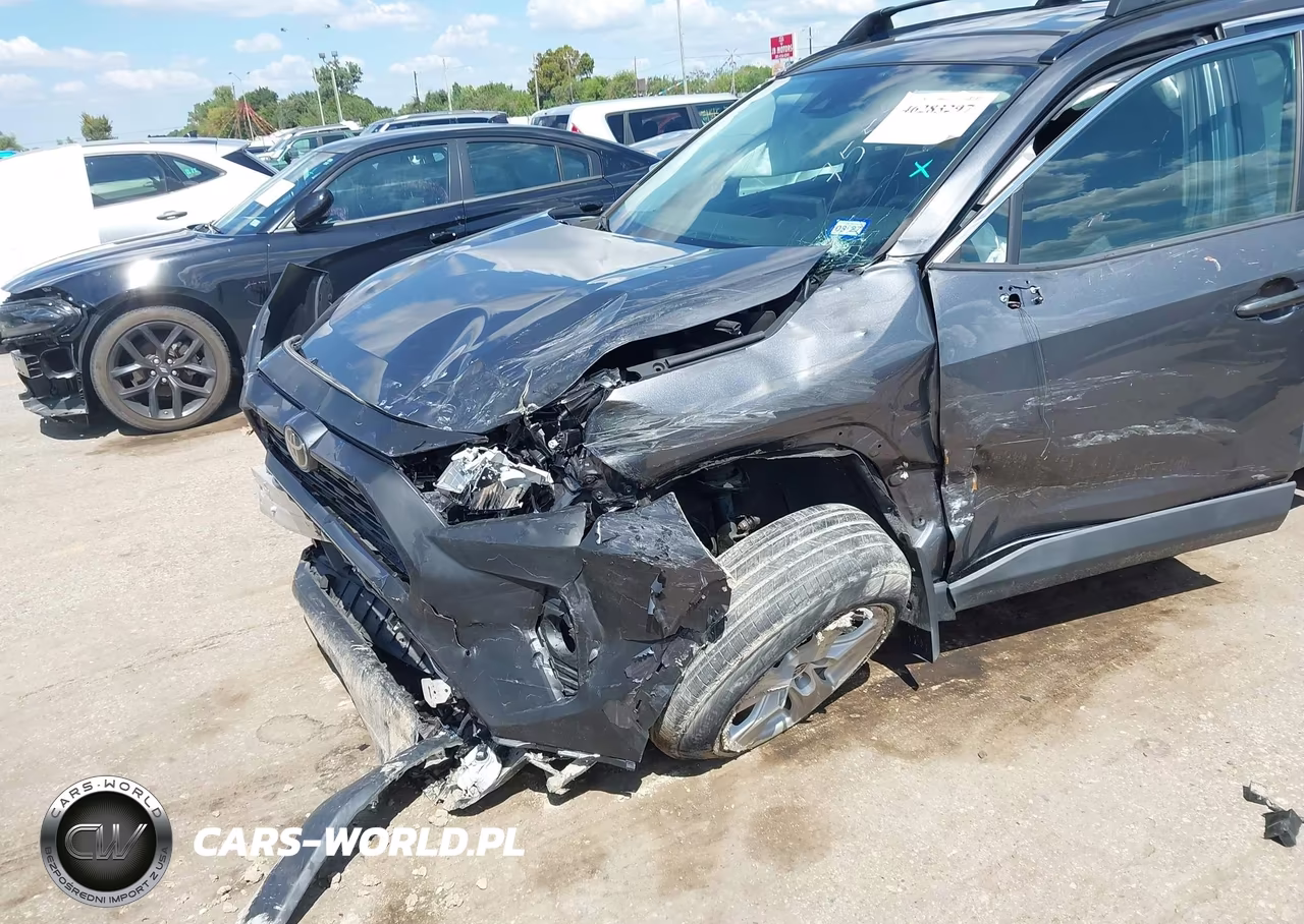 2021 Toyota Rav4 Xle VIN:2T3W1RFV1MC127552 - 6