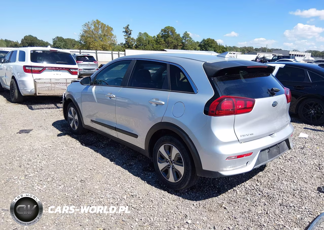 2018 Kia Niro Fe VIN:KNDCB3LC8J5186972 - 3