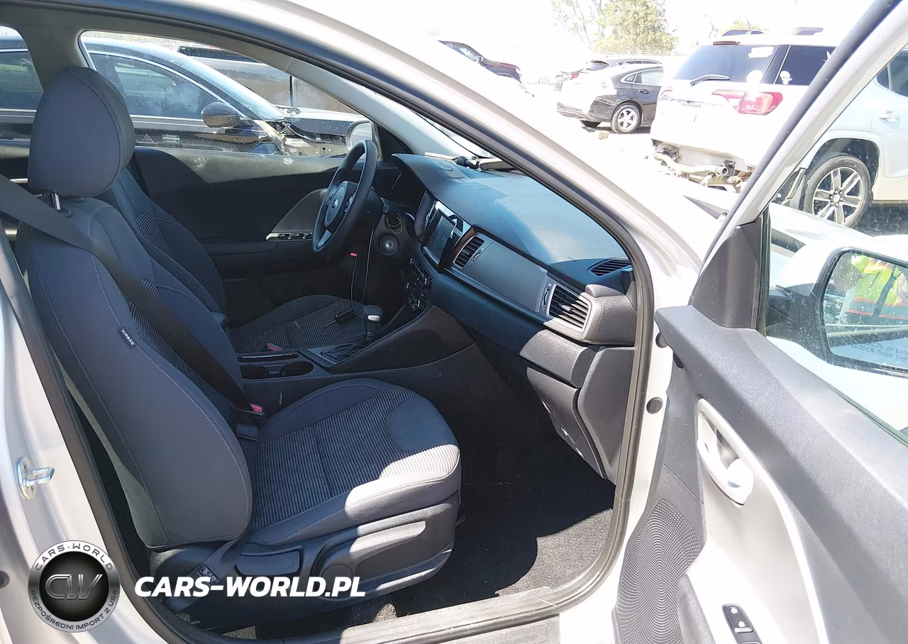 2018 Kia Niro Fe VIN:KNDCB3LC8J5186972 - 5