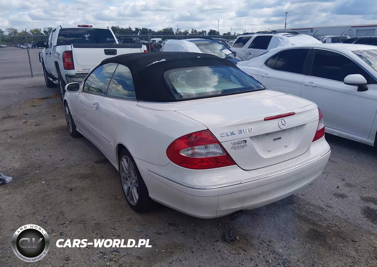 2009 Mercedes-Benz Clk 350 VIN:WDBTK56F79T105824 - 3