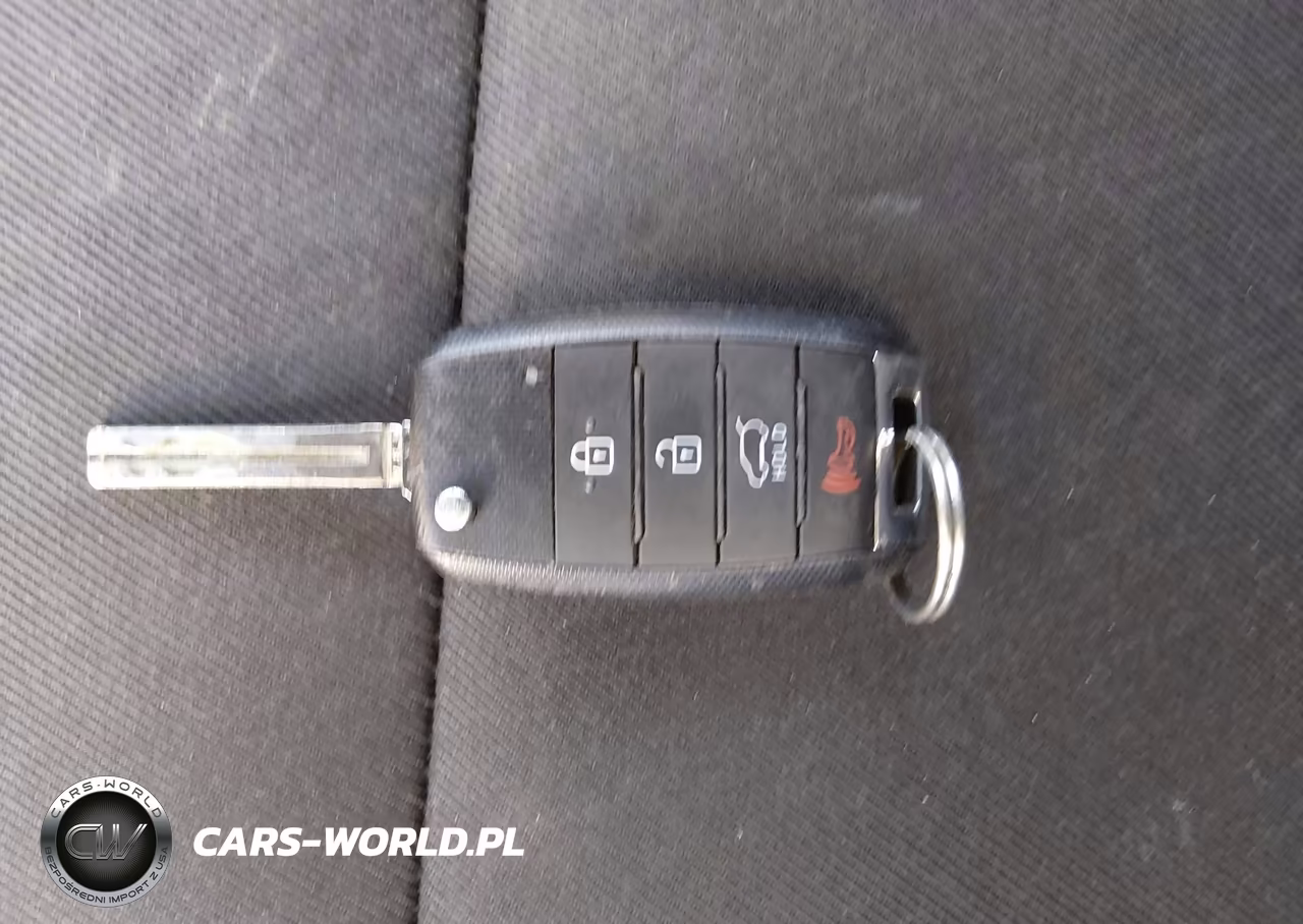 2017 Kia Soul + VIN:KNDJP3A5XH7410464 - 11