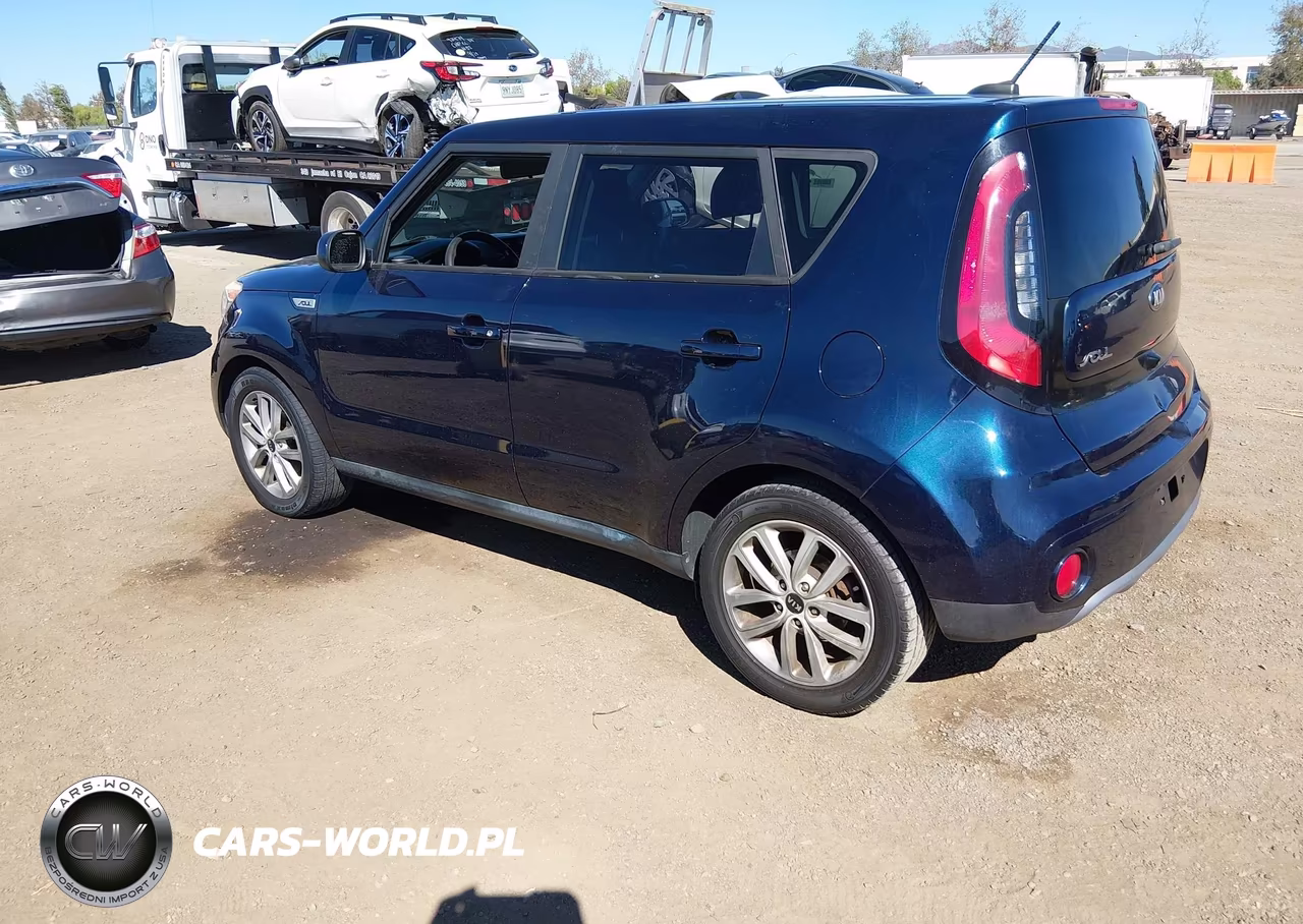 2017 Kia Soul + VIN:KNDJP3A5XH7410464 - 3