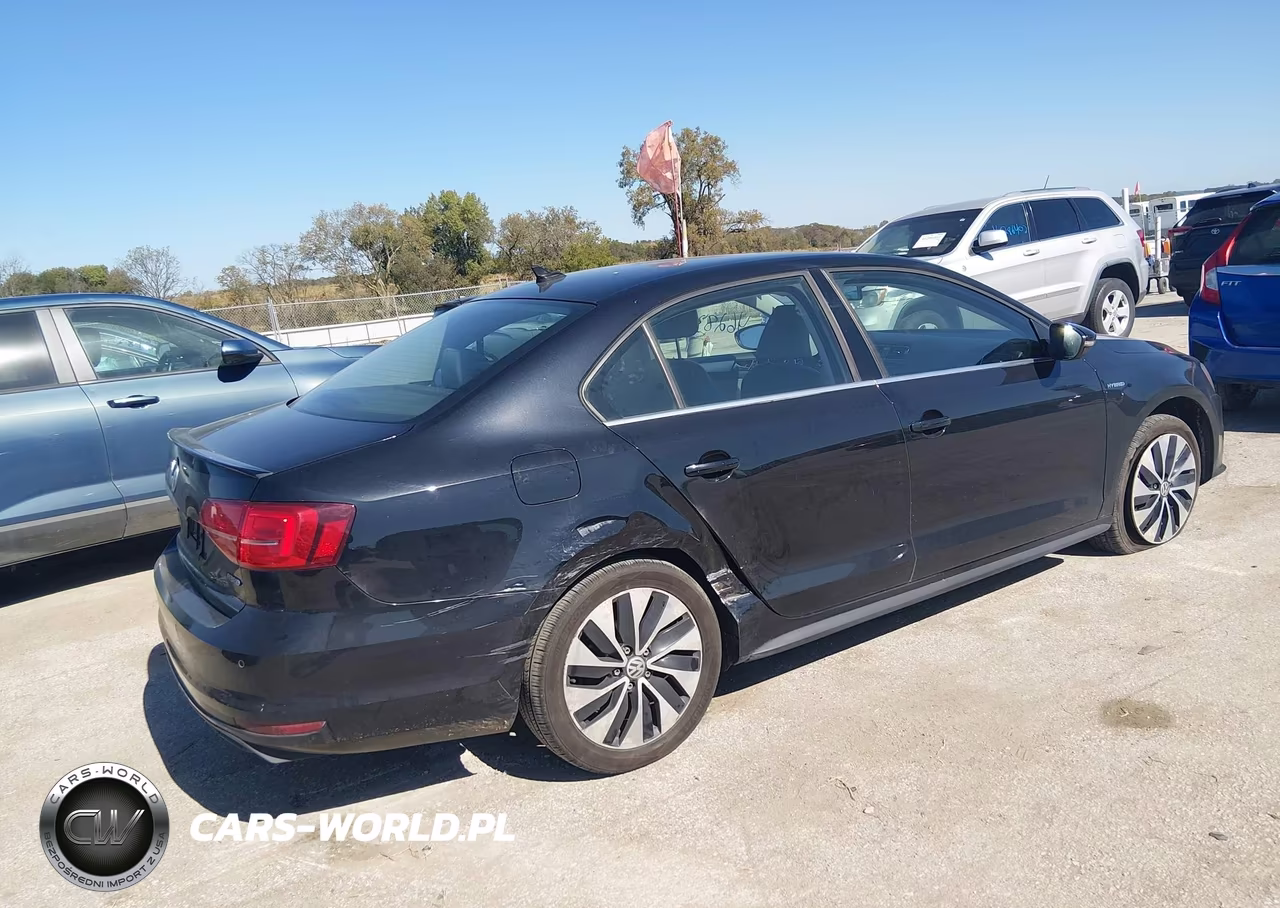 2016 Volkswagen Jetta Hybrid Sel Premium VIN:3VW637AJ9GM344934 - 4