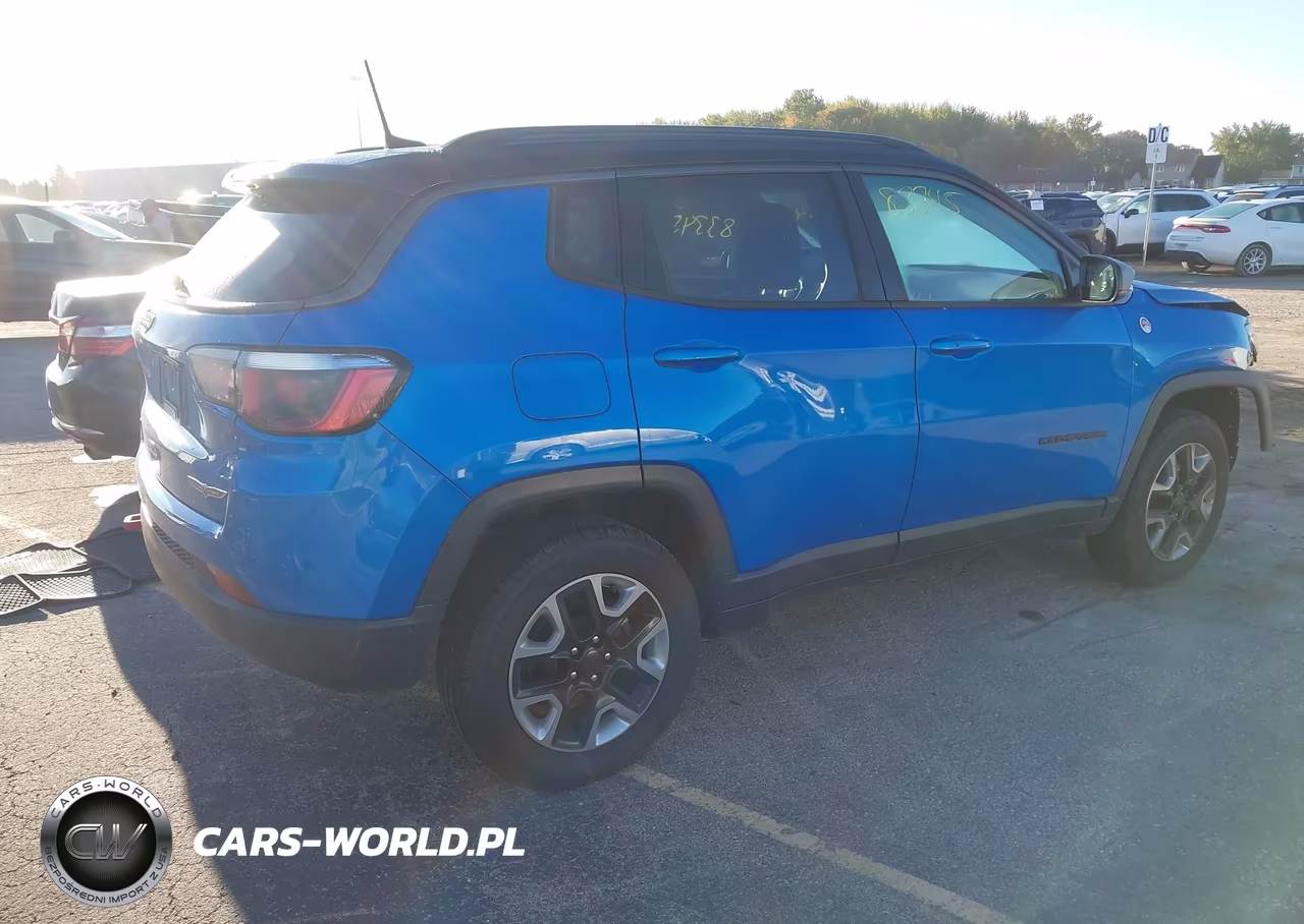 2018 Jeep Compass Trailhawk 4X4 VIN:3C4NJDDB4JT307438 - 4