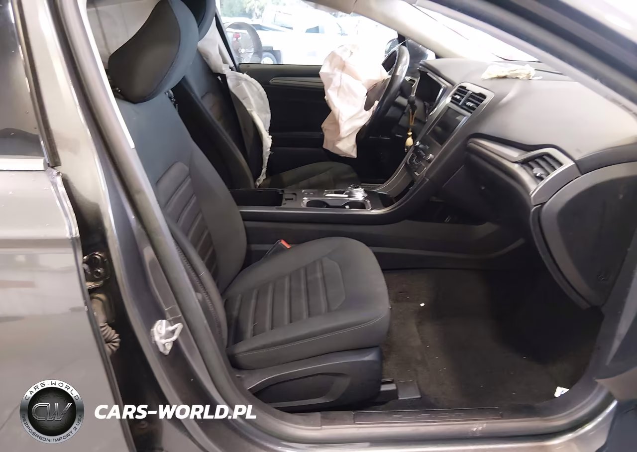 2020 Ford Fusion Hybrid Se VIN:3FA6P0LU3LR143894 - 5