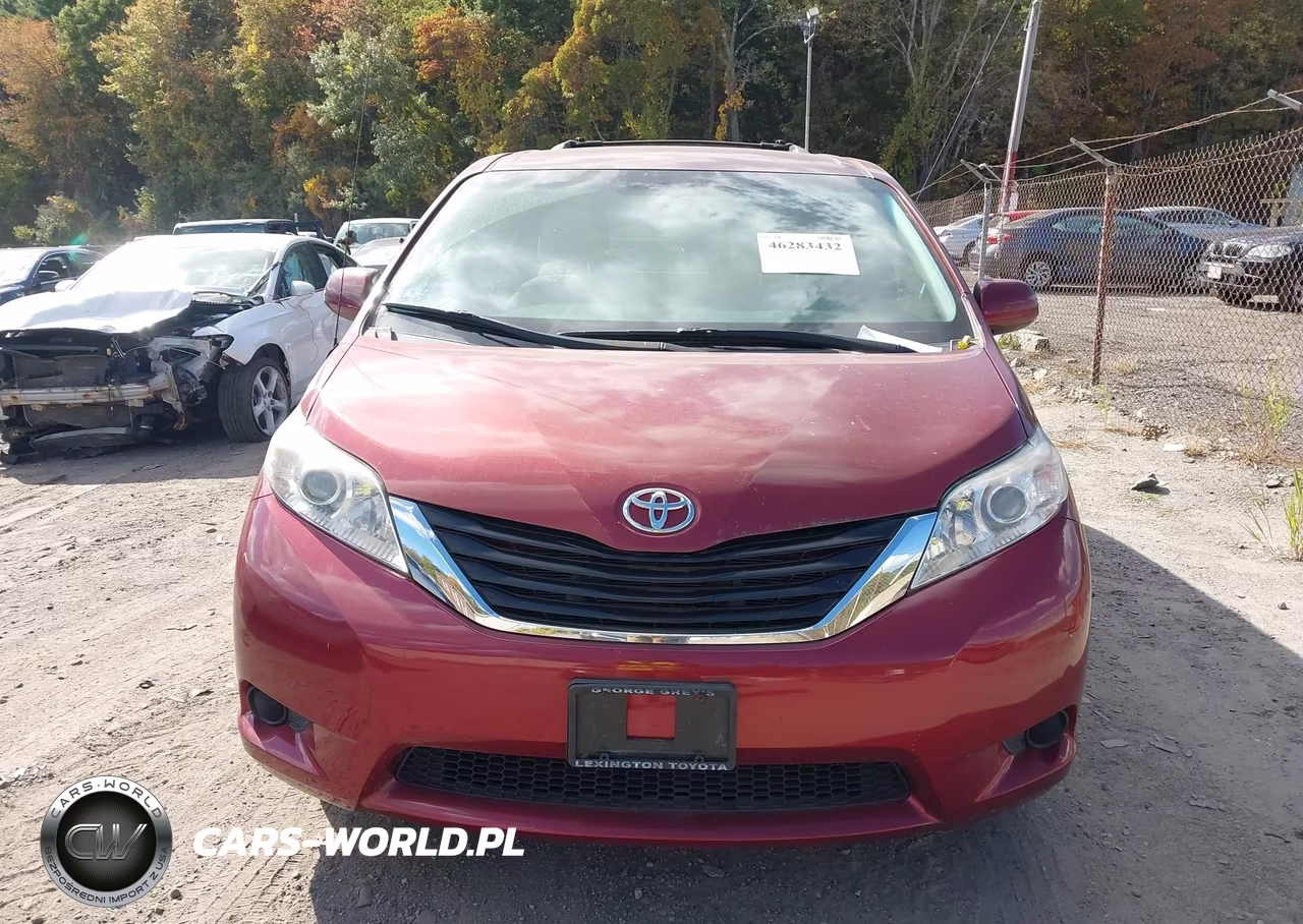 2012 Toyota Sienna Le V6 8 Passenger VIN:5TDKK3DC4CS263666 - 12