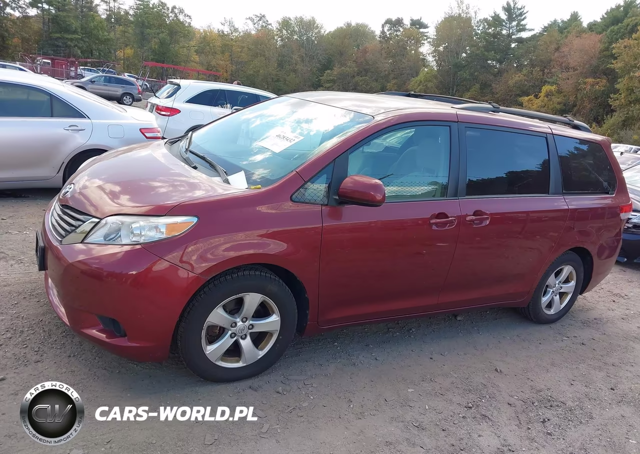 2012 Toyota Sienna Le V6 8 Passenger VIN:5TDKK3DC4CS263666 - 14