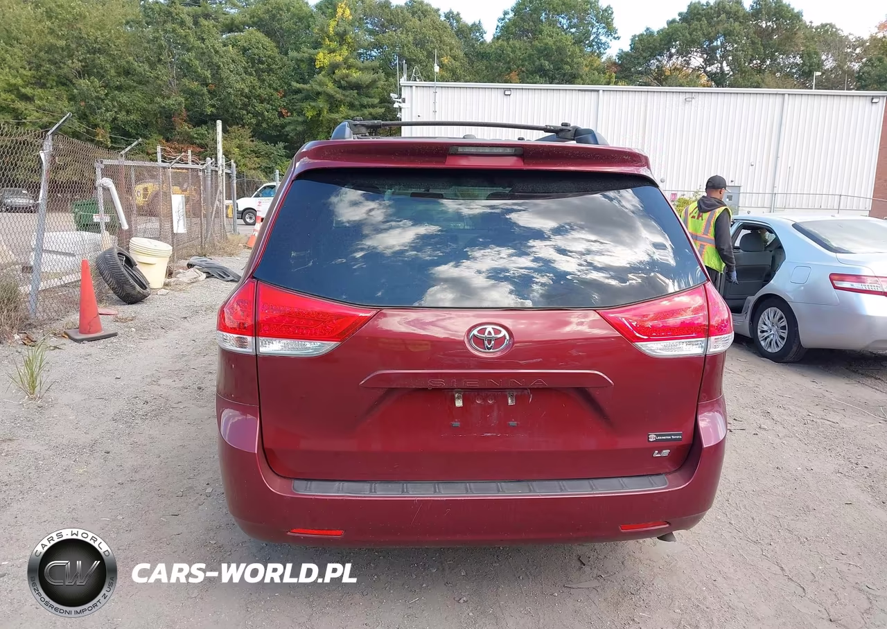 2012 Toyota Sienna Le V6 8 Passenger VIN:5TDKK3DC4CS263666 - 16