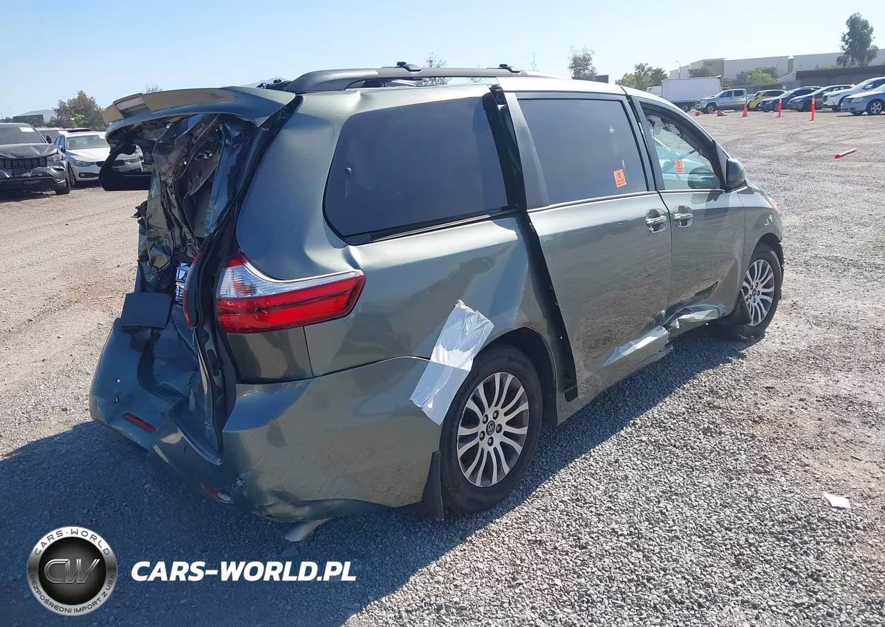 2018 Toyota Sienna Xle 7 Passenger VIN:5TDYZ3DC9JS933814 - 4