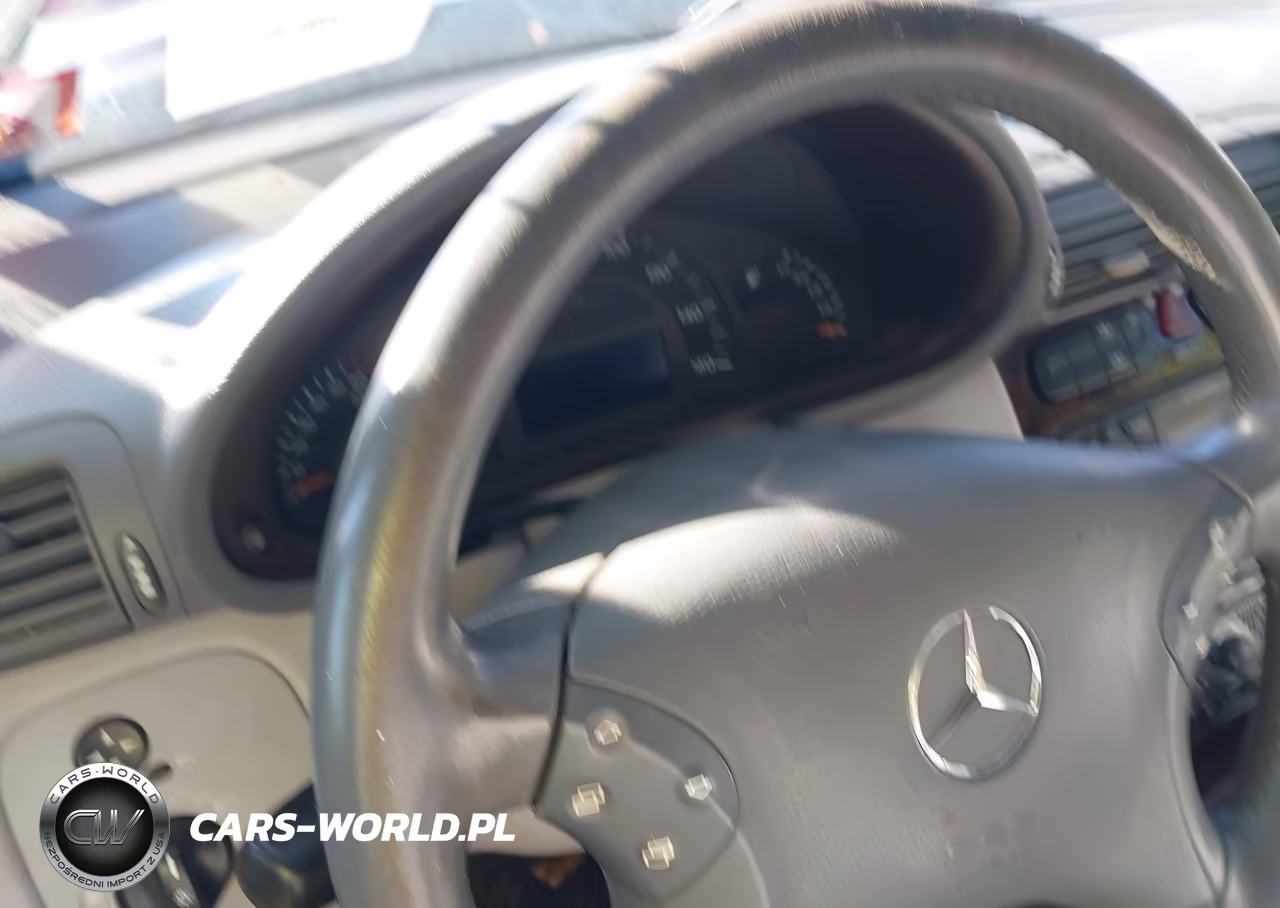 2002 Mercedes-Benz C 240 VIN:WDBRF61J92F267958 - 7