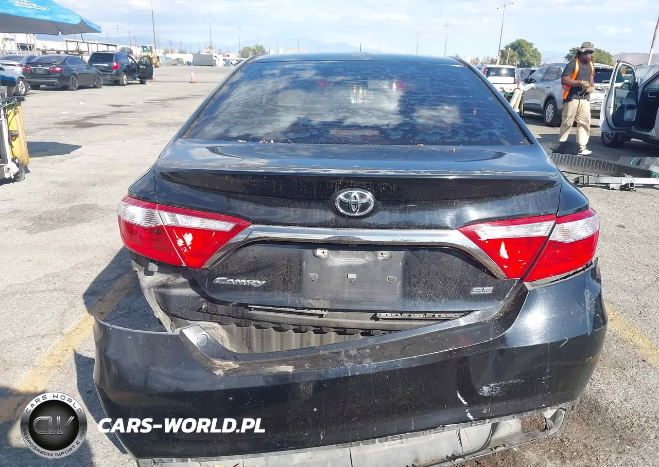 2016 Toyota Camry Se VIN:4T1BF1FK0GU173070 - 16
