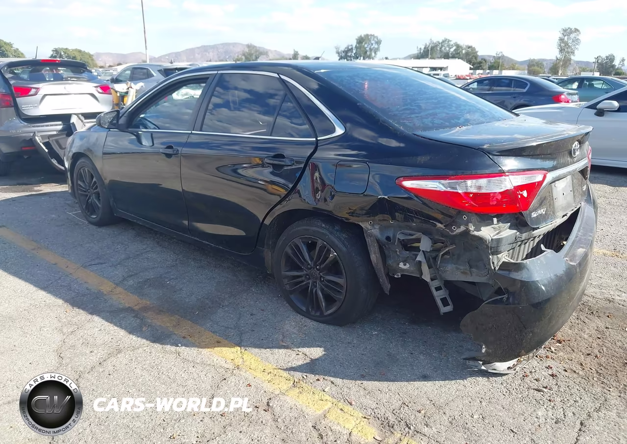 2016 Toyota Camry Se VIN:4T1BF1FK0GU173070 - 3