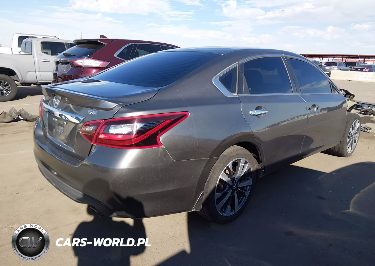 2017 Nissan Altima 2.5 Sr VIN:1N4AL3AP8HC138121 - 4