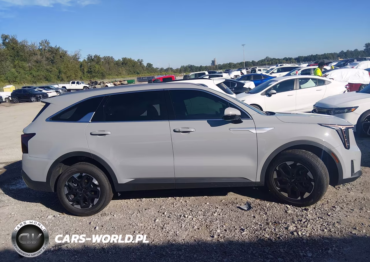 2026 Kia Sorento S VIN:5XYRL4JC5TG478654 - 13