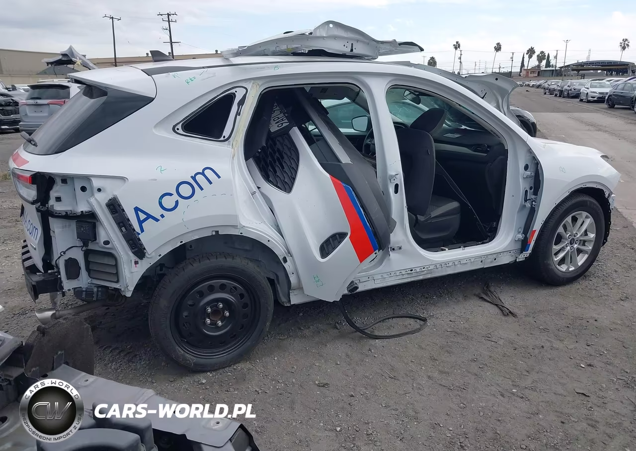 2022 Ford Escape Se Hybrid VIN:1FMCU0BZ9NUA28422 - 4
