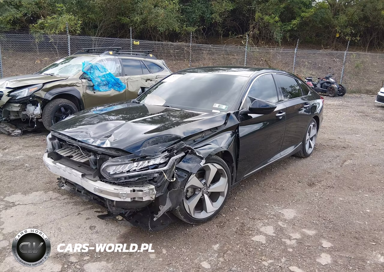 2018 Honda Accord Touring 2.0T VIN:1HGCV2F9XJA049848 - 2
