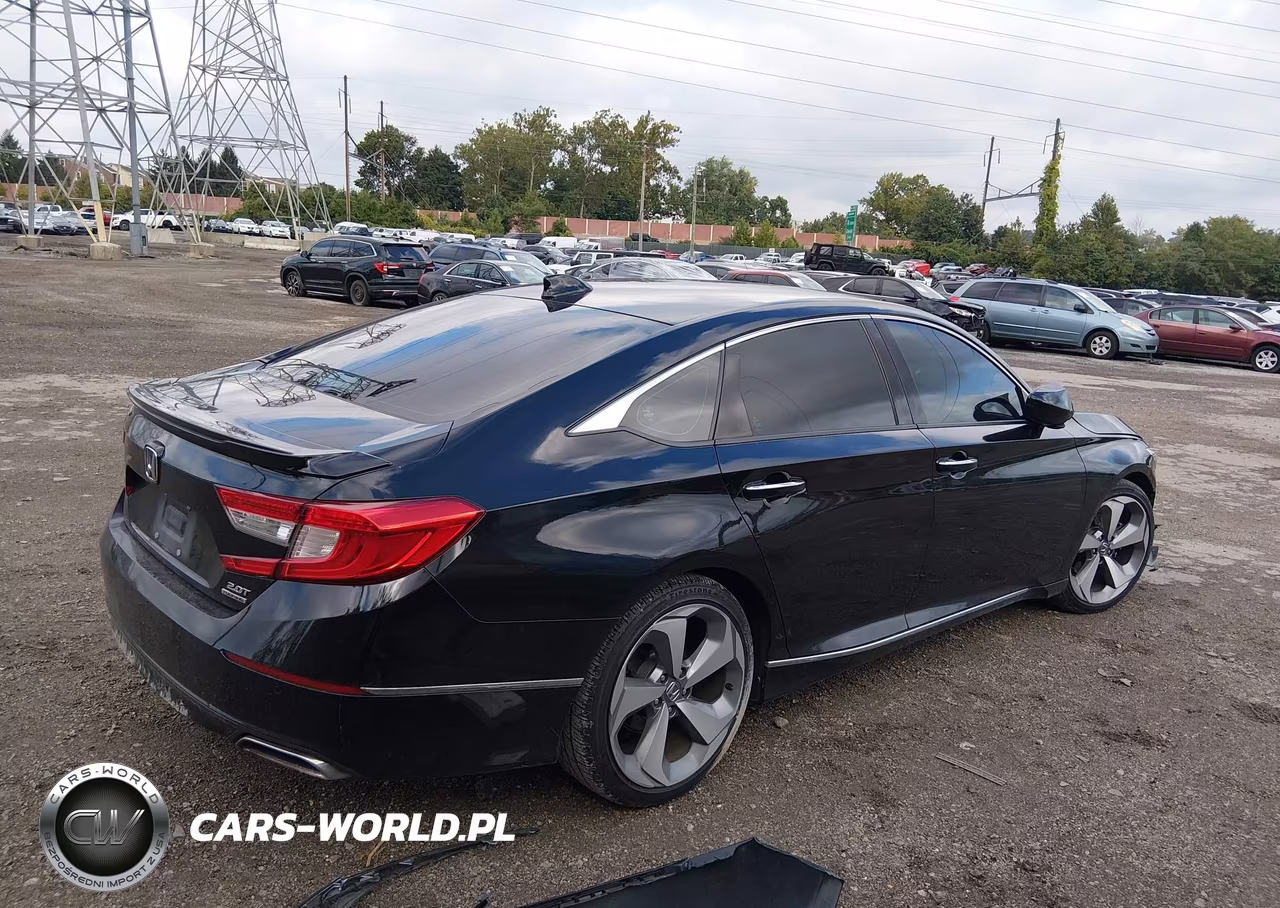 2018 Honda Accord Touring 2.0T VIN:1HGCV2F9XJA049848 - 4