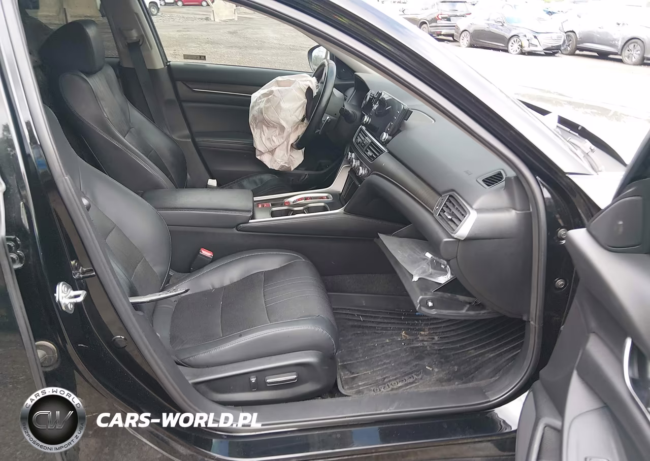2018 Honda Accord Touring 2.0T VIN:1HGCV2F9XJA049848 - 5