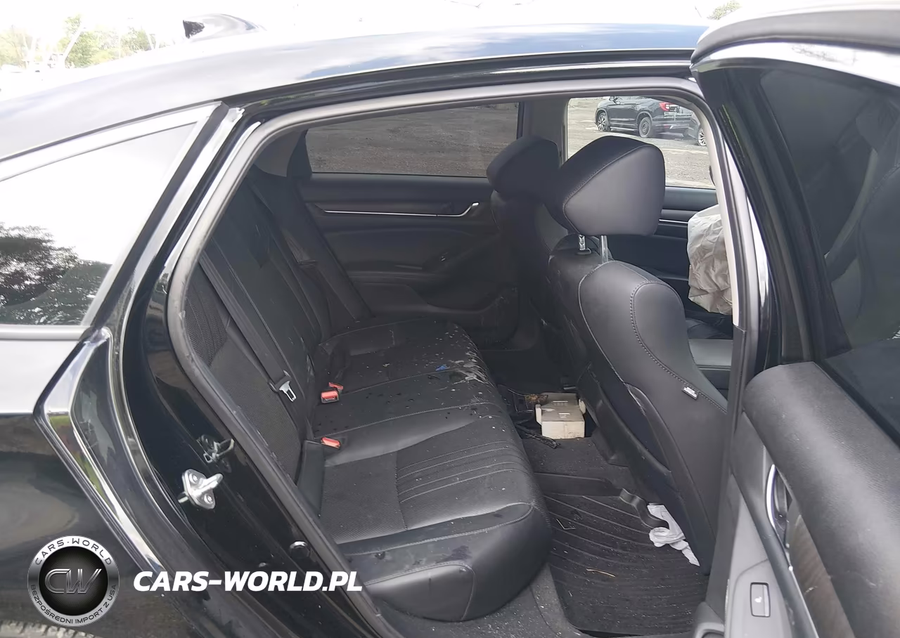 2018 Honda Accord Touring 2.0T VIN:1HGCV2F9XJA049848 - 8