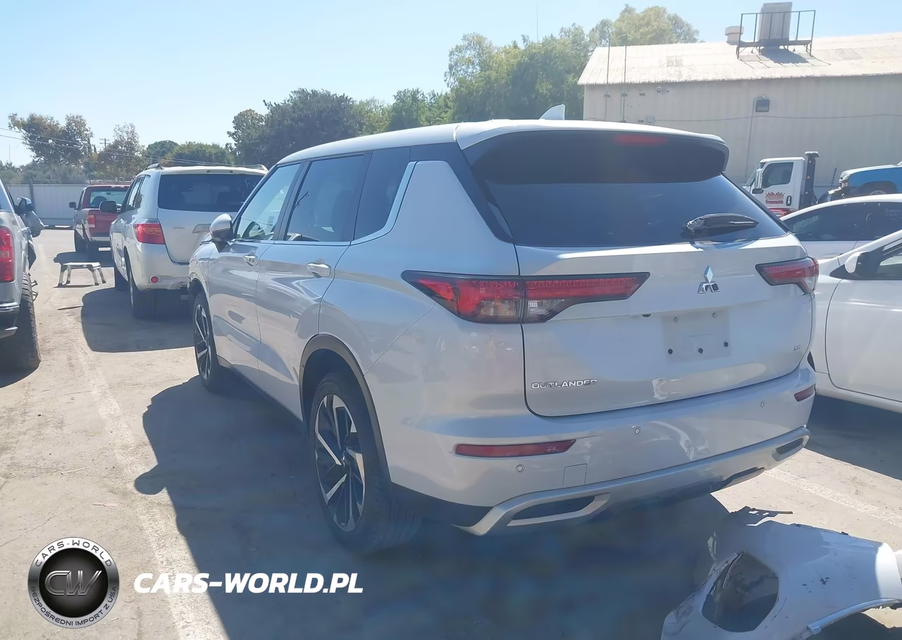 2023 Mitsubishi Outlander Se 2.5 2Wd-Se Black Edition 2Wd-Se Special Edition 2Wd VIN:JA4J3UA82PZ022394 - 3