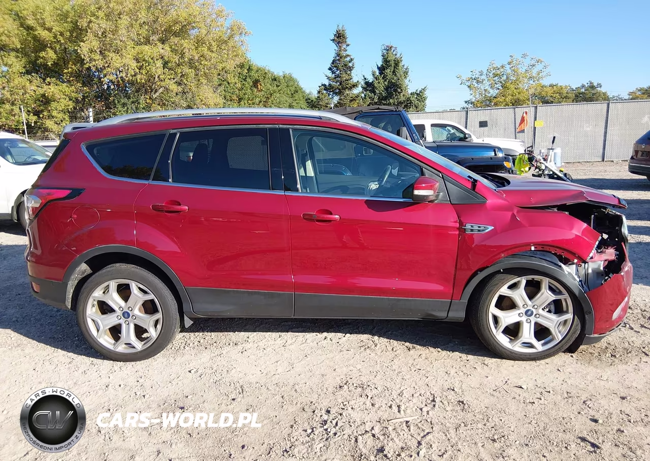 2018 Ford Escape Titanium VIN:1FMCU9J94JUD39935 - 14